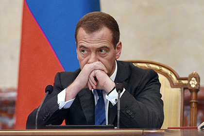 Медведев отказался корректировать НДПИ