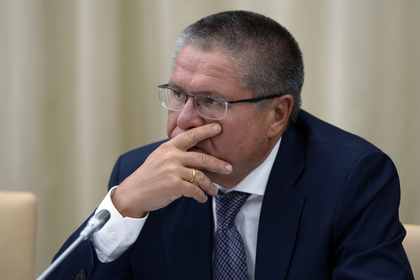 Минэкономразвития ухудшило прогноз по курсу рубля Минэкономразвития ухудшило прогноз по курсу рубля