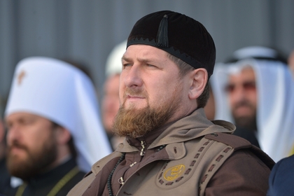 Кадыров с «Ночными волками» организовал мотопробег в честь дня рождения Путина Кадыров с «Ночными волками» организовал мотопробег в честь дня рождения Путина