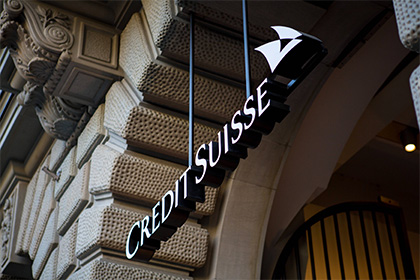 Forbes узнал об отказе UBS и Сredit Suisse работать с россиянами
