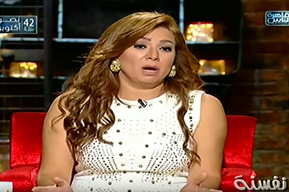 Египетскую актрису вызвали в суд за призывы смотреть порно
