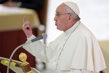 Ватикан опроверг информацию о наличии опухоли мозга у Папы Римского