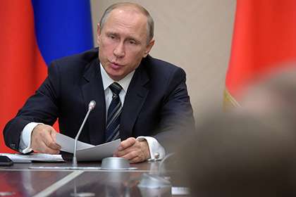 Путин поручил отказаться от доллара при внутренней торговле нефтью