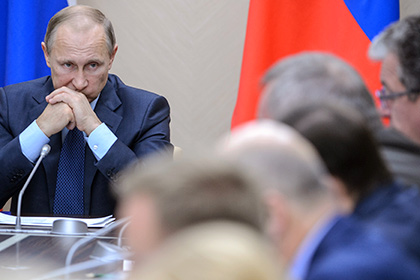 Путин потребовал защитить Россию от инфекций из-за рубежа