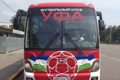 Автобус с футболистами «Уфы» загорелся по пути в аэропорт