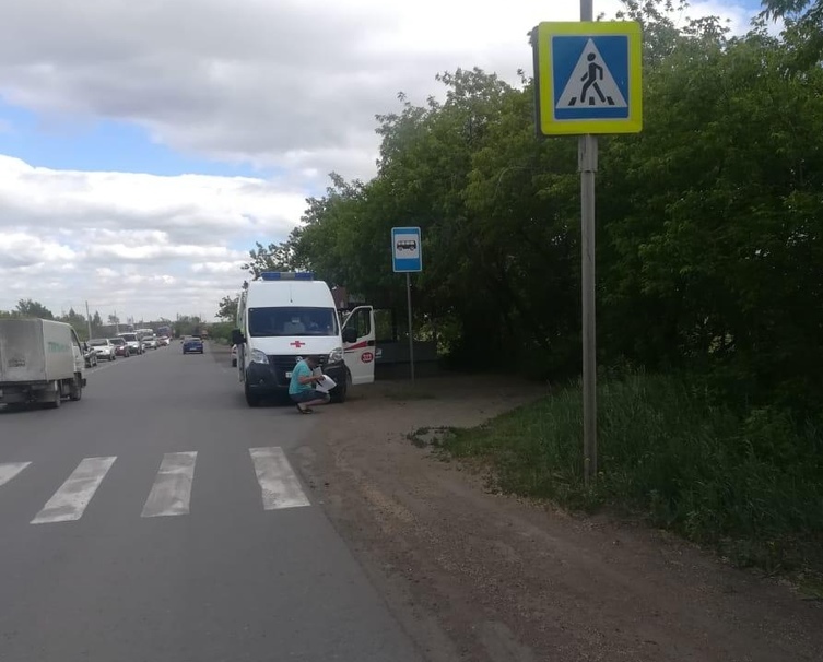 В Омске грузовик сбил подростка на пешеходном переходе #Омск #Общество #Сегодня