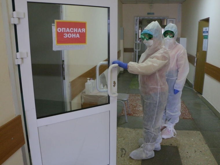 За сутки коронавирусом заболели сразу 86 омичей, общее число больных превысило 2 тысячи #Омск #Общество #Сегодня