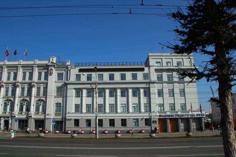 Чиновниками мэрии хотят стать по 30 омичей в день #Новости #Общество #Омск