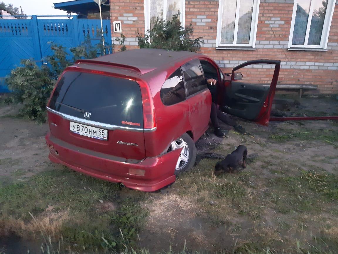 Пьяный житель Черлака сбил велосипедистку и протаранил жилой дом #Омск #Общество #Сегодня