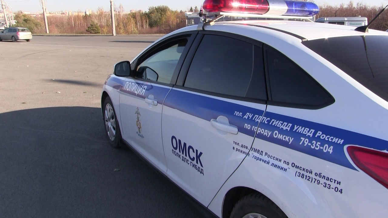 Разгульный вечер с двумя парнями обошелся омичу в 800 тысяч #Новости #Общество #Омск