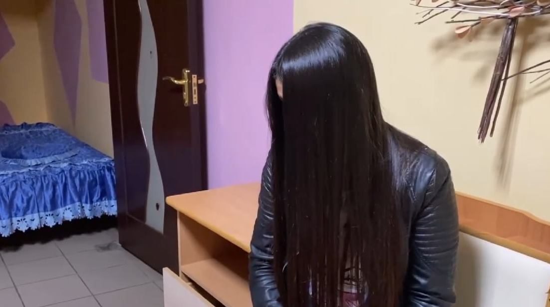 В омской сауне устроили погоню за проституткой, у которой плохо с сердцем #Омск #Общество #Сегодня