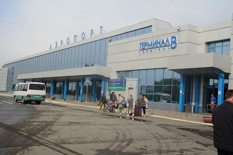 В Омском аэропорту поймали убийцу, который приставал к пассажирам #Омск #Общество #Сегодня