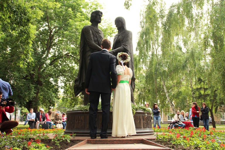 День семьи, любви и верности в Омске тоже пройдет в режиме онлайн #Омск #Общество #Сегодня