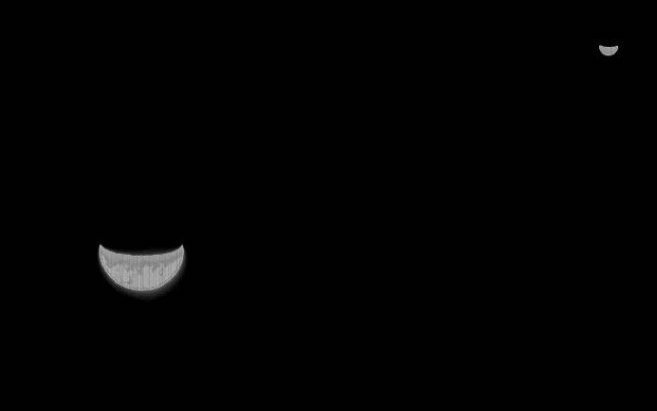 По пути на Марс китайская миссия фотографирует Землю и Луну
