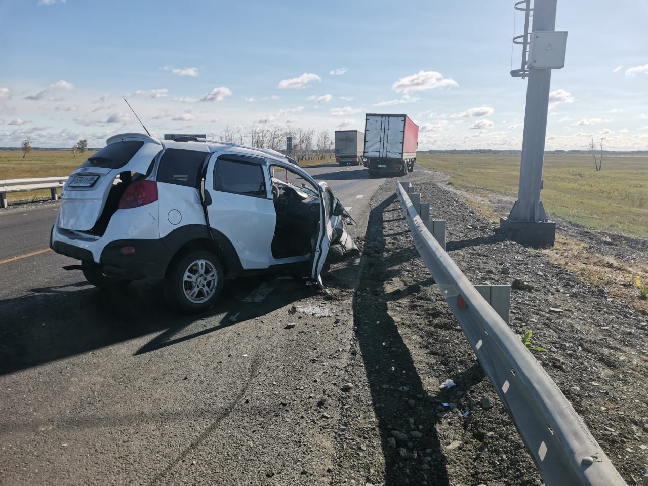 Женщина разбилась на трассе под Омском, не уступив дорогу фуре #Омск #Общество #Сегодня Женщина разбилась на трассе под Омском, не уступив дорогу фуре #Омск #Общество #Сегодня
