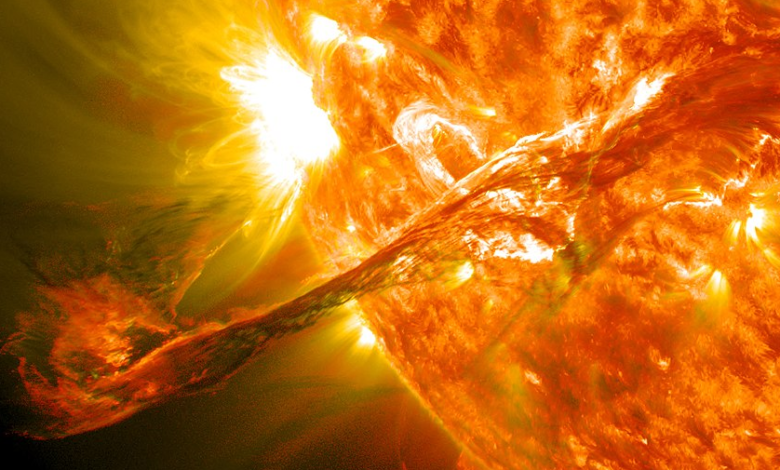 Первая магнитная карта атмосферы Солнца, которая лучше предсказывает солнечные бури!