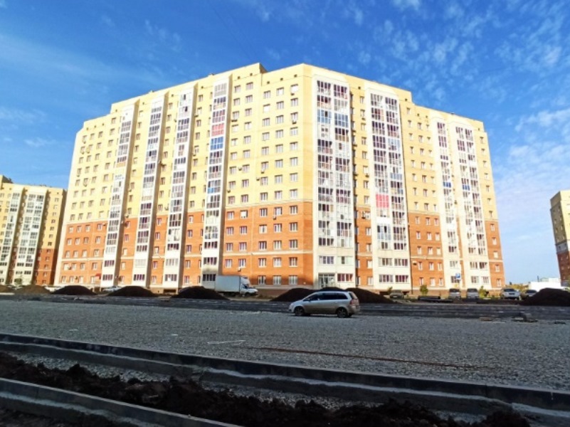 Дом с трещинами обнаружили в омском микрорайоне «Прибрежный» #Омск #Общество #Сегодня
