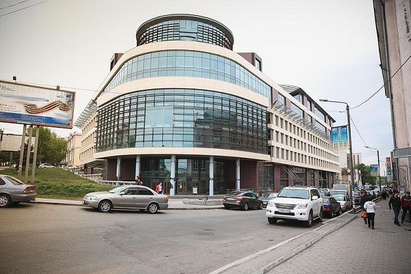 В центре Омска продают офисы гостиничного комплекса «Мостовика»: за все просят 26 млн