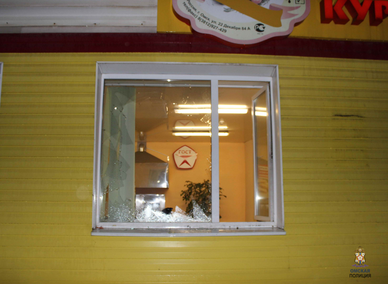Омич устроил застолье в обворованном им магазине и пожалел об этом #Новости #Общество #Омск