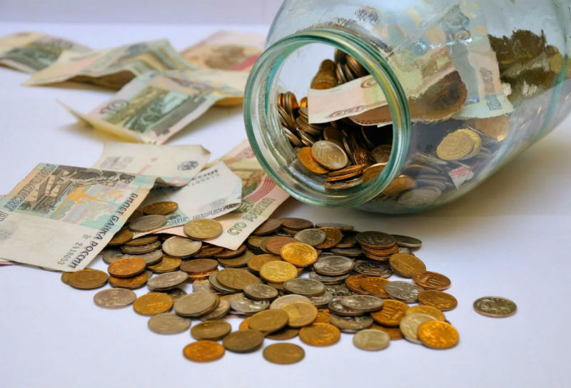 Каждый житель Омской области хранит в банке по 118 тысяч рублей