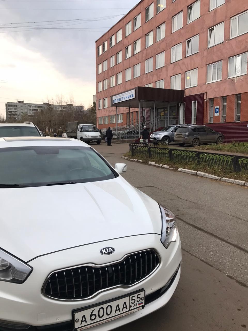 На служебной машине Фадиной теперь ездит врач-терапевт #Омск #Общество #Сегодня