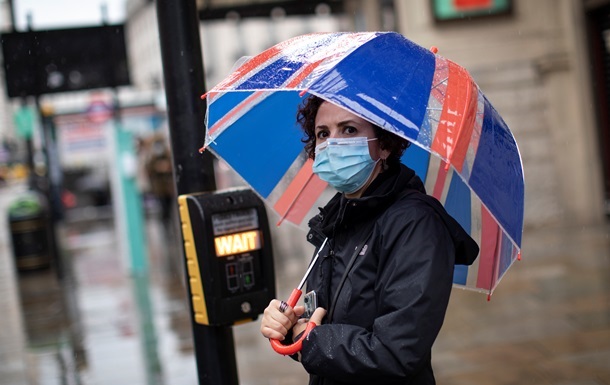 В Британии впервые с мая более 500 смертей от коронавируса