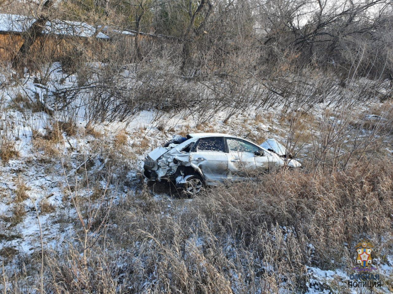 Под Омском насмерть разбился водитель: он вылетел в кювет #Омск #Общество #Сегодня