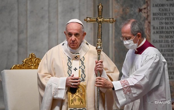 "Думают только о себе": Папа Франциск упрекнул противников масок