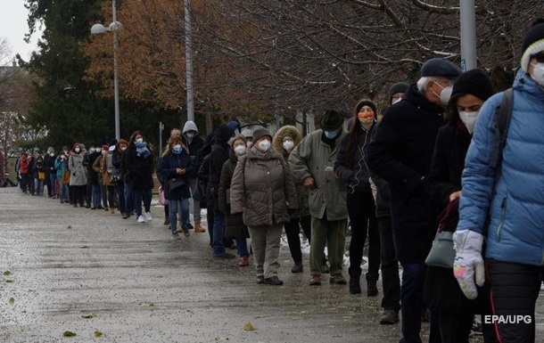 В Австрии стартовало массовое COVID-тестирование