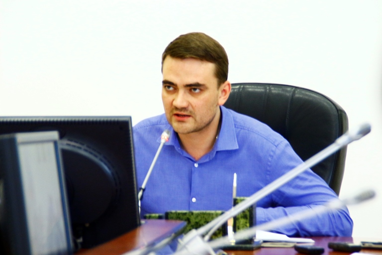 Главу омского горизбиркома Ходакова не будут назначать на новый срок #Омск #Общество #Сегодня