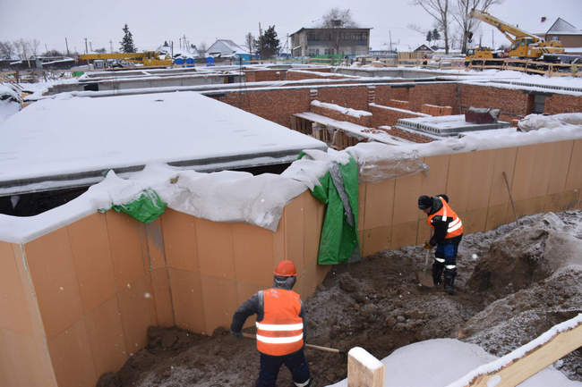 В Омской области в морозы строят 4 детских сада #Омск #Общество #Сегодня