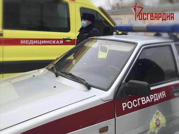 Омич обматерил врачей и напугал пациентов больницы #Новости #Общество #Омск