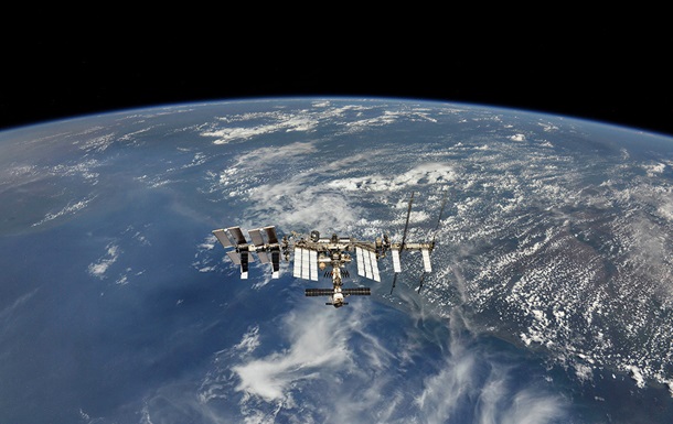 Астронавты NASA завершили монтажные работы в открытом космосе Астронавты NASA завершили монтажные работы в открытом космосе