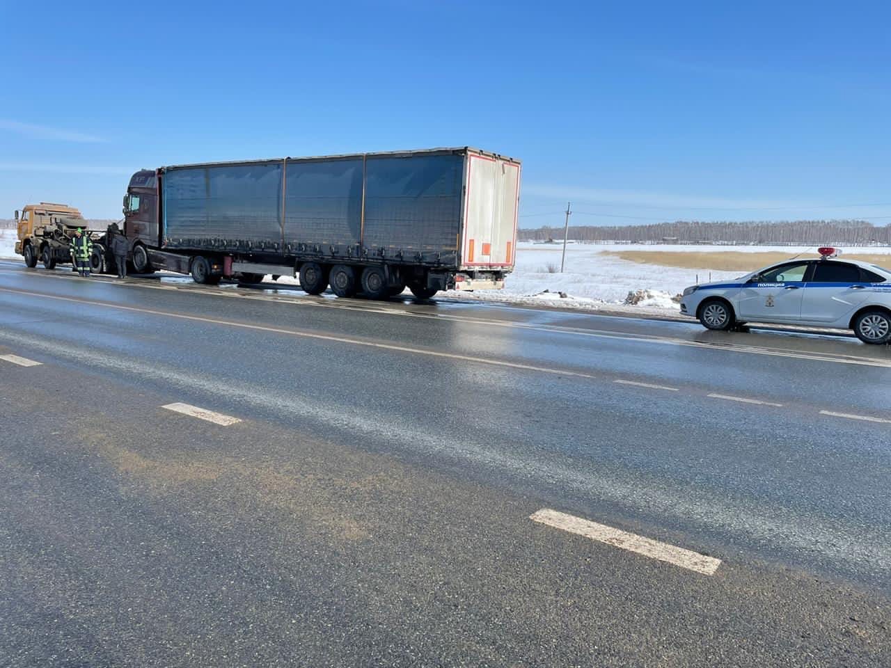 На омской трассе задержали фуру без тормозов #Новости #Общество #Омск