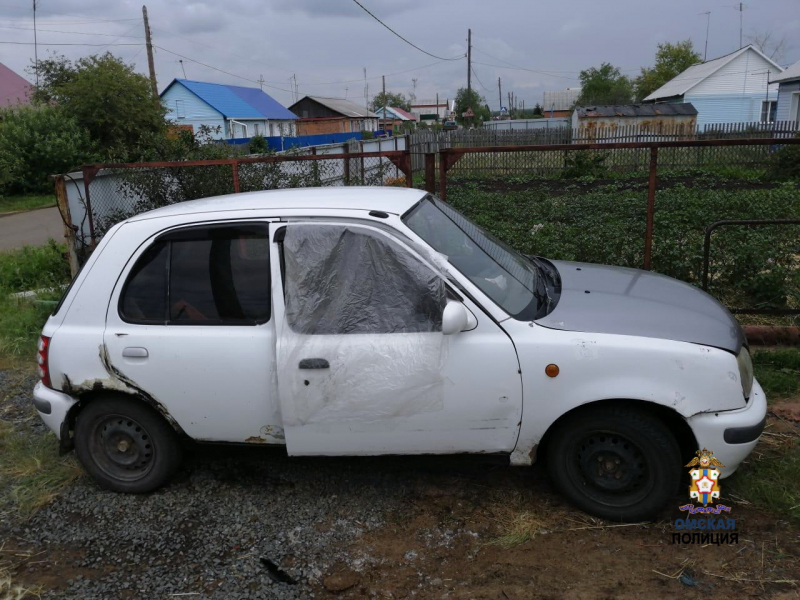 Житель Омской области поехал на чужой машине за дровами, разбил ее и скрылся #Омск #Общество #Сегодня
