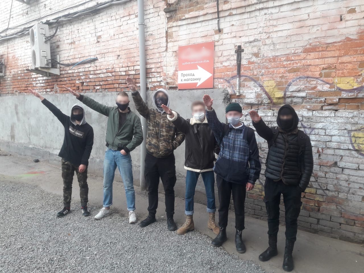 В Омске вынесли приговор банде студентов-неонацистов #Омск #Общество #Сегодня В Омске вынесли приговор банде студентов-неонацистов #Омск #Общество #Сегодня