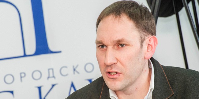 «Нам с этим жить»: омский бизнес – о введении QR-кодов в ТЦ, кафе и парикмахерских