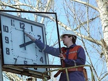 В России предложили сократить рабочий день осенью и зимой #Новости #Общество #Омск В России предложили сократить рабочий день осенью и зимой #Новости #Общество #Омск