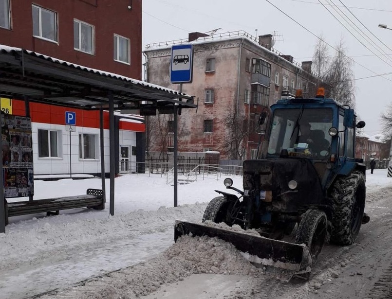 Из Омска начали круглосуточно вывозить снег #Омск #Общество #Сегодня