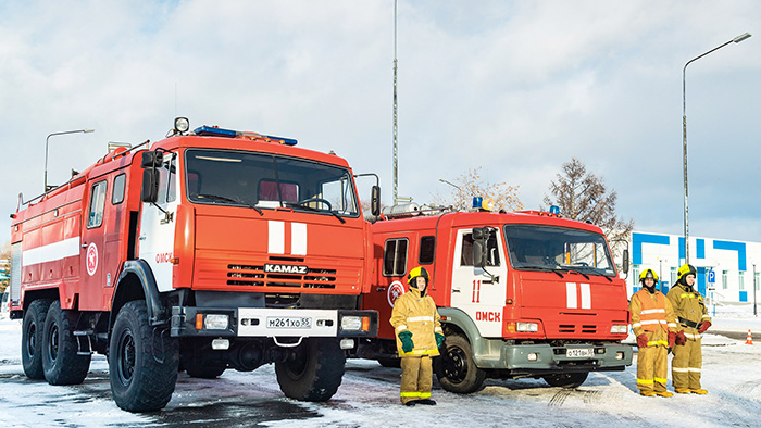 Омский НПЗ передал пожарным современную спецтехнику #Новости #Общество #Омск Омский НПЗ передал пожарным современную спецтехнику #Новости #Общество #Омск