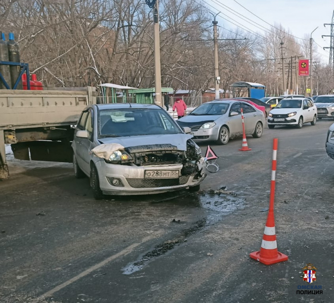 В тройном ДТП в Омске пострадал 9-летний мальчик #Омск #Общество #Сегодня