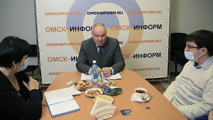 Владимир КУПРИЯНОВ: «Мы не допустили срыва социальных выплат, несмотря на пандемию» #Новости #Общество #Омск