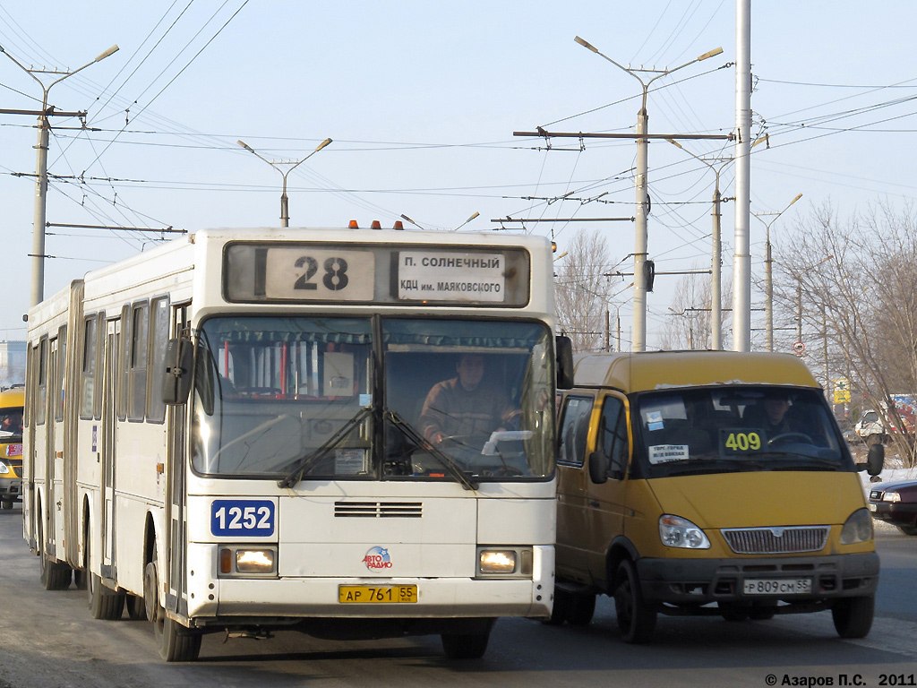«Гармошки», желтые «ЛиАЗы» и легендарная «20-ка»: на чем любили ездить омичи #Омск #Общество #Сегодня