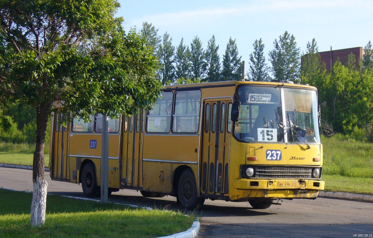«Гармошки», желтые «ЛиАЗы» и легендарная «20-ка»: на чем любили ездить омичи #Омск #Общество #Сегодня