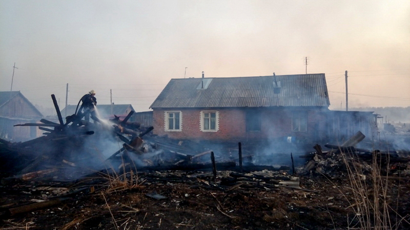 В Омской области пенсионерка осталась без жилья после пожара #Омск #Общество #Сегодня