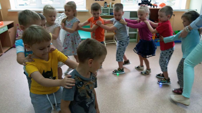 Омских детей учат укреплять здоровье и кормят кислородными коктейлями #Новости #Общество #Омск