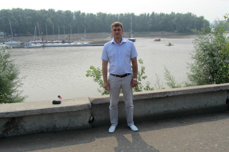 Омич, который погиб, упав с моста, оказался директором бюджетного учреждения #Новости #Общество #Омск