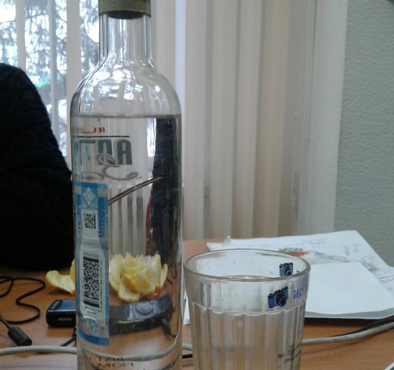 Омич убил подругу, чтобы она не выпила его водку #Новости #Общество #Омск