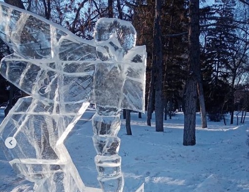 В центре Омска вандалы разбили ледяную фигуру #Новости #Общество #Омск