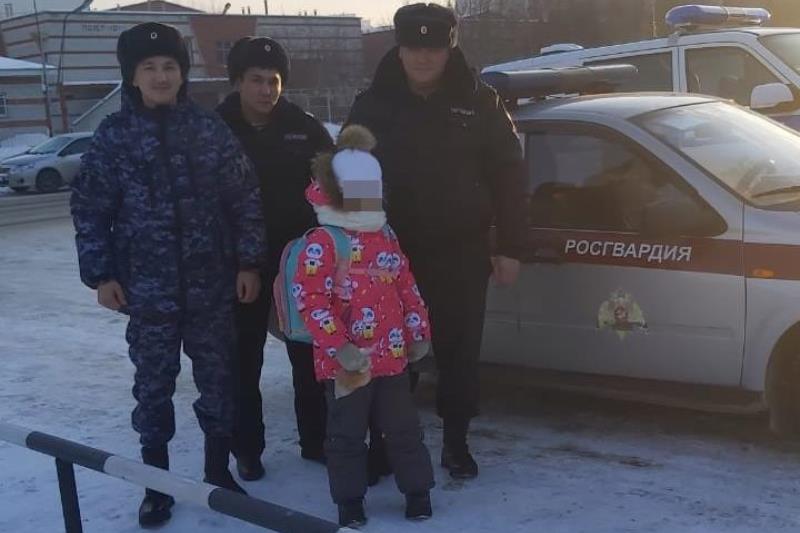 Омская школьница пошла гулять во дворы и заблудилась #Омск #Общество #Сегодня